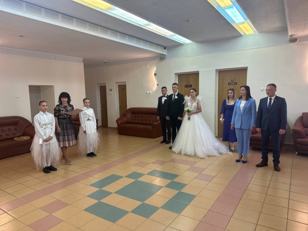 В ЗАГСе Бреста открыли зал «Хрустальный»