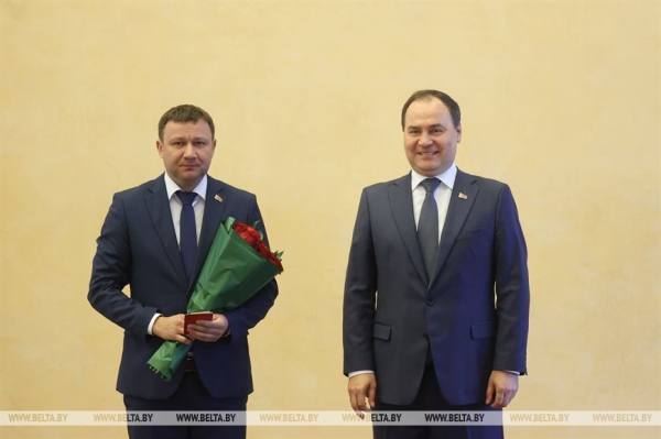 "Государственная награда - это символ доверия". Премьер-министр Беларуси вручил госнаграды "Государственная награда - это символ доверия". Премьер-министр Беларуси вручил госнаграды