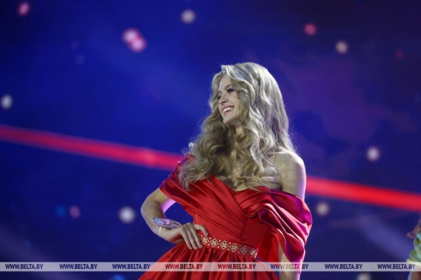 Лукашенко посетил финал ХIII Национального конкурса красоты «Мисс Беларусь — 2023» Лукашенко посетил финал ХIII Национального конкурса красоты «Мисс Беларусь — 2023»