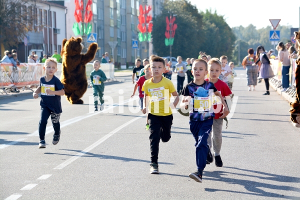 Юные спортсмены пробежали 500-ку! Фоторепортаж с «Языльской десятки» Юные спортсмены пробежали 500-ку! Фоторепортаж с «Языльской десятки»