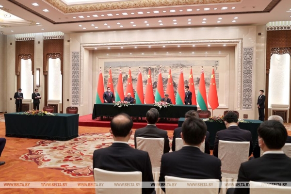 "Это будет самая большая реклама". Как мечта Лукашенко превратила "Джили" в народный автомобиль