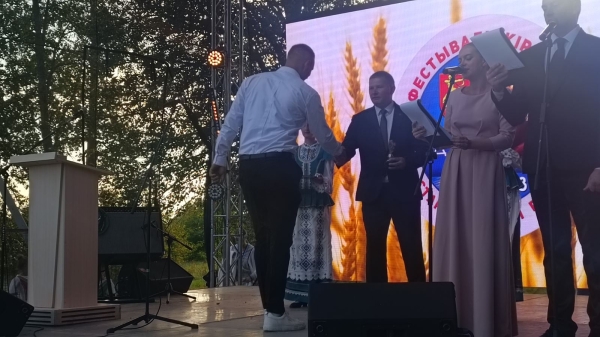 Церемония чествования лидеров жатвы-2023 прошла на районных «Дожинках»