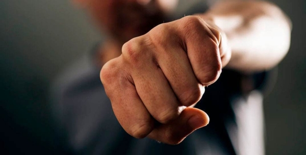 Мужчина встретил бывшую жену с компанией на Левковском водохранилище. Дело закончилось дракой Мужчина встретил бывшую жену с компанией на Левковском водохранилище. Дело закончилось дракой