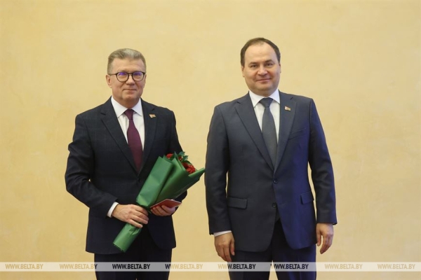 "Государственная награда - это символ доверия". Премьер-министр Беларуси вручил госнаграды "Государственная награда - это символ доверия". Премьер-министр Беларуси вручил госнаграды