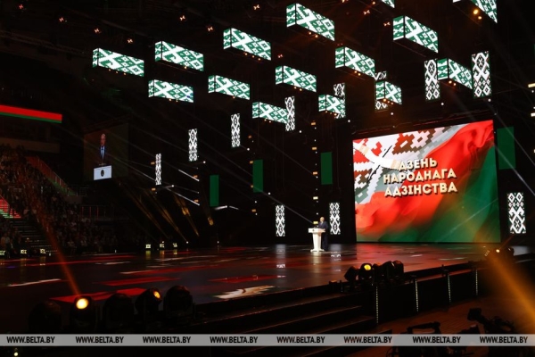 Народное единство, переговоры с Путиным, турецкое плечо и финишная прямая для депутатов. Главные итоги недели Президента Народное единство, переговоры с Путиным, турецкое плечо и финишная прямая для депутатов. Главные итоги недели Президента