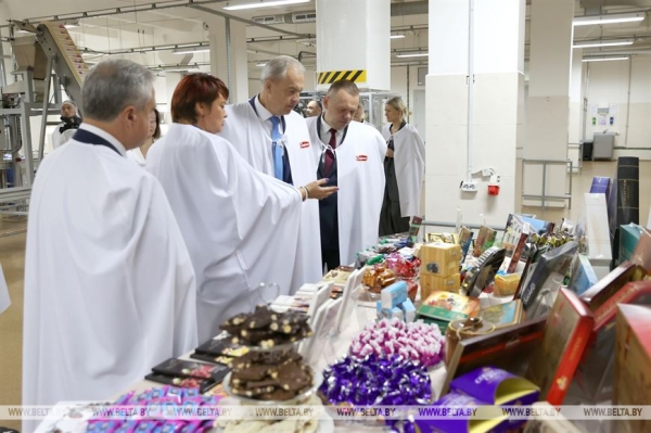 Сергеенко: молодежи необходимо показывать и разъяснять историческое значение Дня народного единства Сергеенко: молодежи необходимо показывать и разъяснять историческое значение Дня народного единства