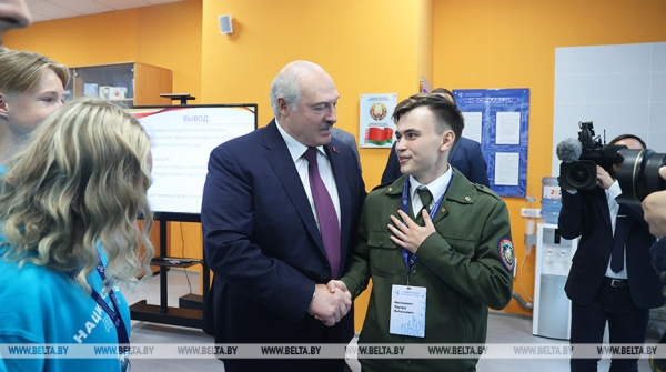 Лукашенко: для Беларуси талантливые люди, интеллект нации - самое большое богатство Лукашенко: для Беларуси талантливые люди, интеллект нации - самое большое богатство