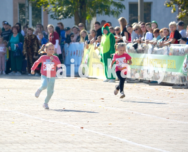 Самые милые забеги фестиваля «Языльская десятка» — старты малышей Самые милые забеги фестиваля «Языльская десятка» — старты малышей