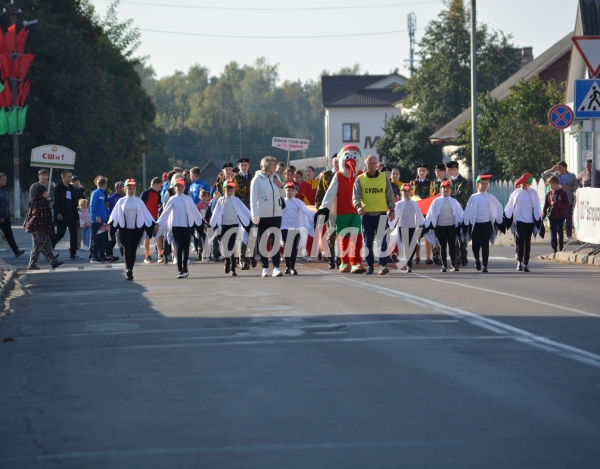 Яркое открытие фестиваля «Языльская десятка» — в нашем фоторепортаже! Яркое открытие фестиваля «Языльская десятка» — в нашем фоторепортаже!