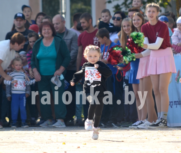 Самые милые забеги фестиваля «Языльская десятка» — старты малышей Самые милые забеги фестиваля «Языльская десятка» — старты малышей