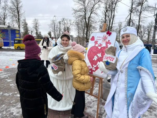 Зажигаем звезды: областной инклюзивный фестиваль творчества проходит в Дзержинске Зажигаем звезды: областной инклюзивный фестиваль творчества проходит в Дзержинске