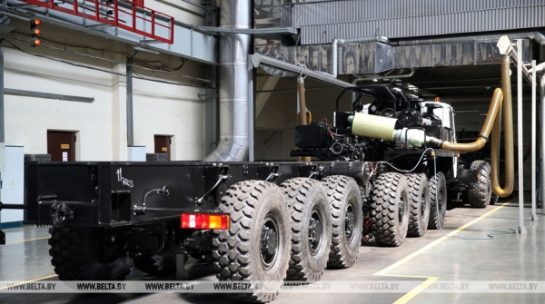 Опора "Полонезов" и база "Волатов". Почему МЗКТ - одно из любимых предприятий Лукашенко Опора "Полонезов" и база "Волатов". Почему МЗКТ - одно из любимых предприятий Лукашенко