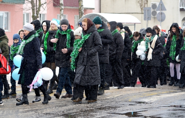 Новогоднее шествие Дедов Морозов прошло в Старых Дорогах (фоторепортаж) Новогоднее шествие Дедов Морозов прошло в Старых Дорогах (фоторепортаж)