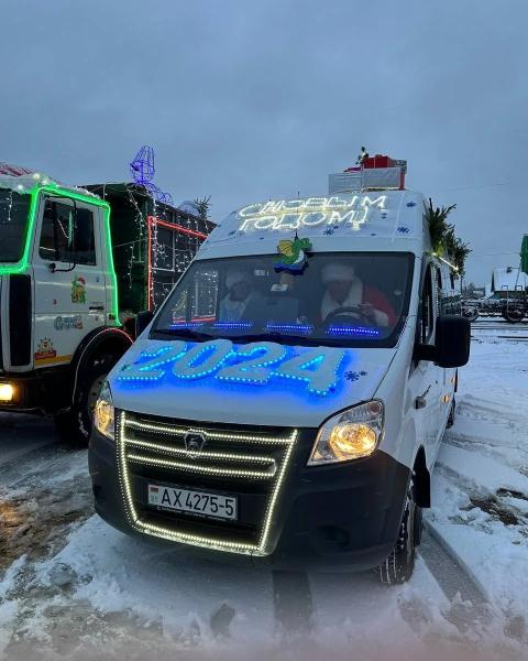 Новогодний автопробег прошел в Старых Дорогах Новогодний автопробег прошел в Старых Дорогах