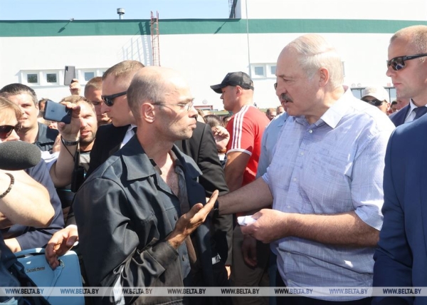 Опора "Полонезов" и база "Волатов". Почему МЗКТ - одно из любимых предприятий Лукашенко Опора "Полонезов" и база "Волатов". Почему МЗКТ - одно из любимых предприятий Лукашенко