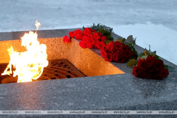 Священное место мужества и скорби. Белорусская делегация на Пискаревском кладбище почтила память жертв блокады Ленинграда Священное место мужества и скорби. Белорусская делегация на Пискаревском кладбище почтила память жертв блокады Ленинграда