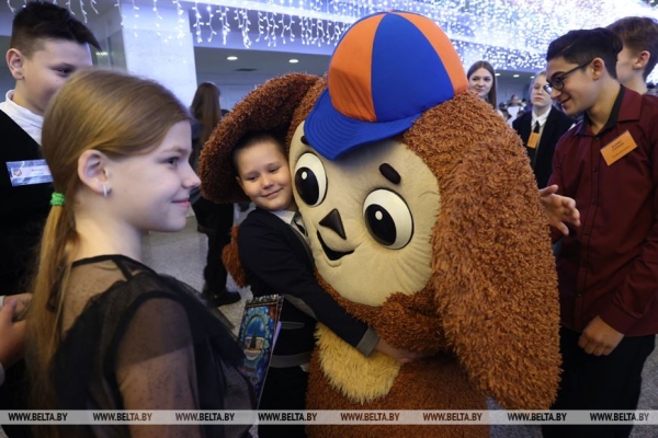 Лукашенко: в Беларуси нет чужих детей Лукашенко: в Беларуси нет чужих детей