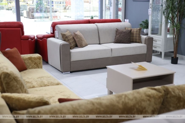 Вокруг Беларуси за пару часов. Как Лукашенко побывал во всех регионах страны, не выезжая из Минска