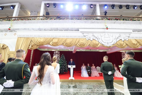 Атмосфера музыки, танца и таланта. Новогодний бал для молодежи прошел во Дворце Независимости Атмосфера музыки, танца и таланта. Новогодний бал для молодежи прошел во Дворце Независимости