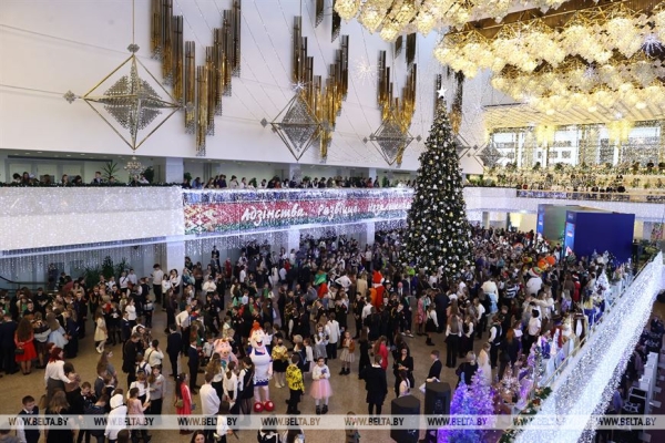 Лукашенко: в Беларуси нет чужих детей Лукашенко: в Беларуси нет чужих детей