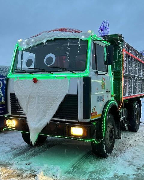 Новогодний автопробег прошел в Старых Дорогах Новогодний автопробег прошел в Старых Дорогах