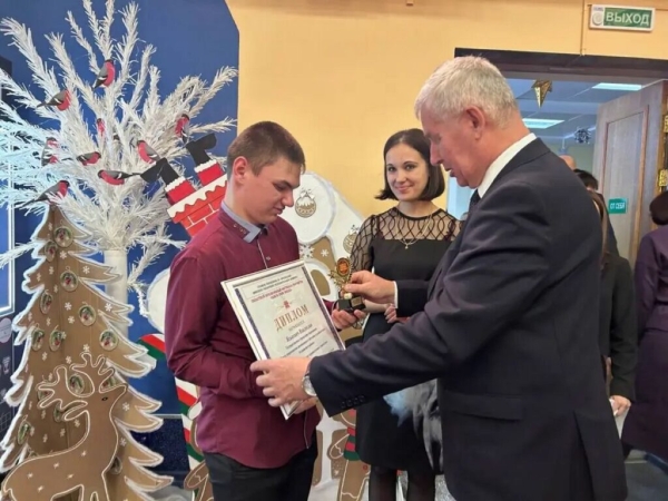 Зажигаем звезды: областной инклюзивный фестиваль творчества проходит в Дзержинске Зажигаем звезды: областной инклюзивный фестиваль творчества проходит в Дзержинске