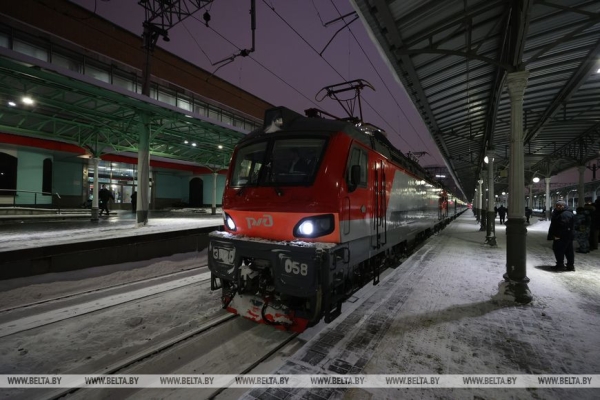 Головченко прибыл с рабочим визитом в Москву для участия в заседании Совета глав правительств СНГ Головченко прибыл с рабочим визитом в Москву для участия в заседании Совета глав правительств СНГ