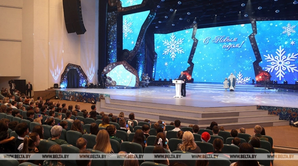 Лукашенко: в Беларуси нет чужих детей Лукашенко: в Беларуси нет чужих детей