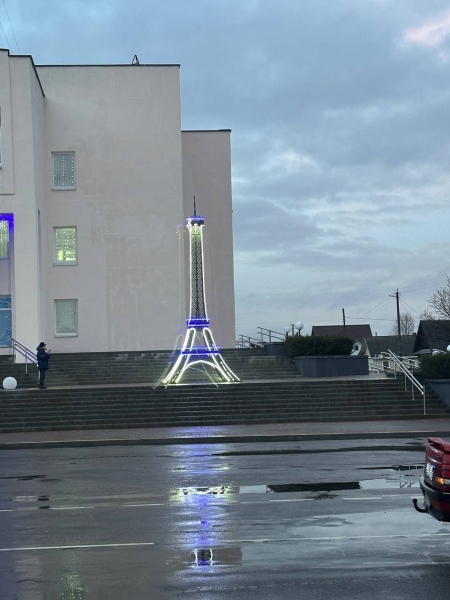  В Старых Дорогах появилась своя Эйфелева башня