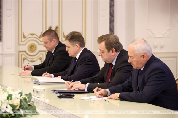 Дальняя дуга без торможения, планы натовской разведки и главная задача для спецслужб. Итоги недели Президента