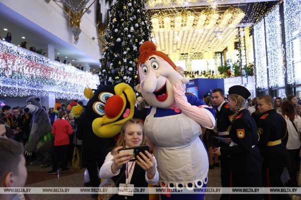 Лукашенко: в Беларуси нет чужих детей Лукашенко: в Беларуси нет чужих детей