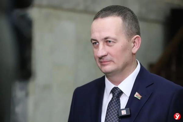 Турчин отметил лучших работников отрасли животноводства Минщины Турчин отметил лучших работников отрасли животноводства Минщины