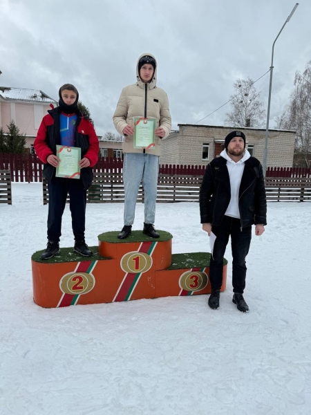 В Старых Дорогах прошли соревнования по биатлону «Снежный снайпер» В Старых Дорогах прошли соревнования по биатлону «Снежный снайпер»