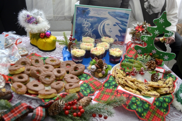 Благотворительная ярмарка районного женсовета прошла во Дворце культуры Благотворительная ярмарка районного женсовета прошла во Дворце культуры