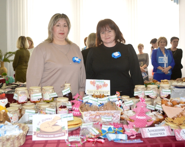 Благотворительная ярмарка районного женсовета прошла во Дворце культуры Благотворительная ярмарка районного женсовета прошла во Дворце культуры