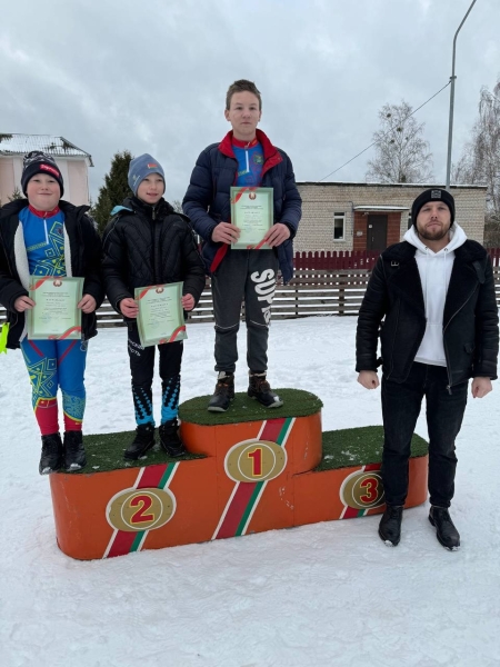 В Старых Дорогах прошли соревнования по биатлону «Снежный снайпер» В Старых Дорогах прошли соревнования по биатлону «Снежный снайпер»