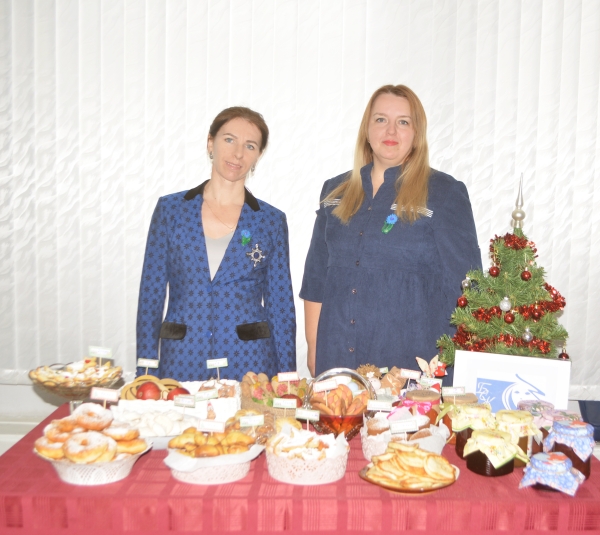 Благотворительная ярмарка районного женсовета прошла во Дворце культуры Благотворительная ярмарка районного женсовета прошла во Дворце культуры