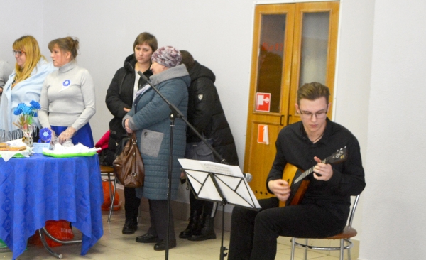 Благотворительная ярмарка районного женсовета прошла во Дворце культуры Благотворительная ярмарка районного женсовета прошла во Дворце культуры
