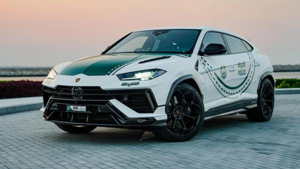 Топ-10 роскошных полицейских автомобилей Дубая