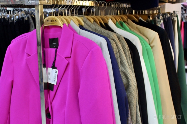 Вот что значит красивый шопинг! Большой фотообзор женской одежды «Mona Collection» в брестском ТЦ «Галерея Гранд» Вот что значит красивый шопинг! Большой фотообзор женской одежды «Mona Collection» в брестском ТЦ «Галерея Гранд»