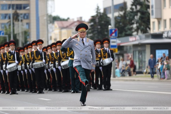 Холодная голова, твердая рука и смелый шаг. Спасатели-пожарные Беларуси празднуют 170-летний юбилей Холодная голова, твердая рука и смелый шаг. Спасатели-пожарные Беларуси празднуют 170-летний юбилей