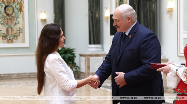 Лукашенко: чем больше личных достижений, тем сильнее наша Беларусь