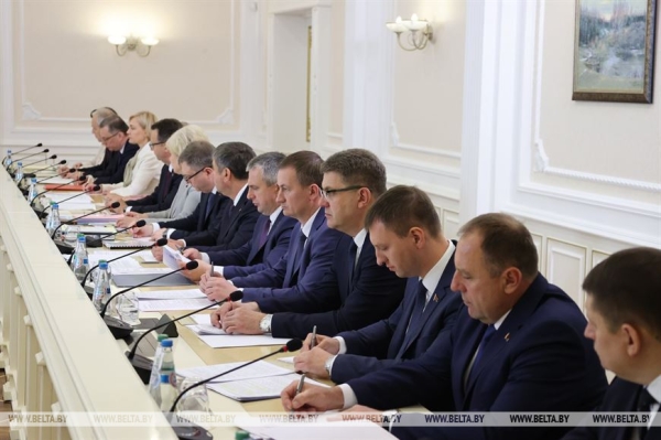 Секретное производство снарядов, резонансное интервью и посылы новым послам. Акценты горячей недели Президента Секретное производство снарядов, резонансное интервью и посылы новым послам. Акценты горячей недели Президента