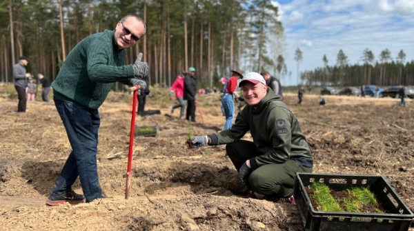 ФОТОРЕПОРТАЖ: Республиканский субботник прошел в Беларуси ФОТОРЕПОРТАЖ: Республиканский субботник прошел в Беларуси