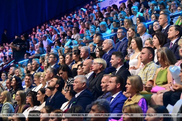 Реновация в свиноводстве, открытые сердца для Африки, планы с Узбекистаном и первая красавица. Итоги недели Президента Реновация в свиноводстве, открытые сердца для Африки, планы с Узбекистаном и первая красавица. Итоги недели Президента