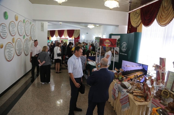 В Молодечно стартовала общественно-политическая акция «Беларусь адзіная», приуроченная ко Дню народного единства В Молодечно стартовала общественно-политическая акция «Беларусь адзіная», приуроченная ко Дню народного единства