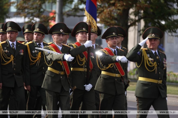Холодная голова, твердая рука и смелый шаг. Спасатели-пожарные Беларуси празднуют 170-летний юбилей Холодная голова, твердая рука и смелый шаг. Спасатели-пожарные Беларуси празднуют 170-летний юбилей
