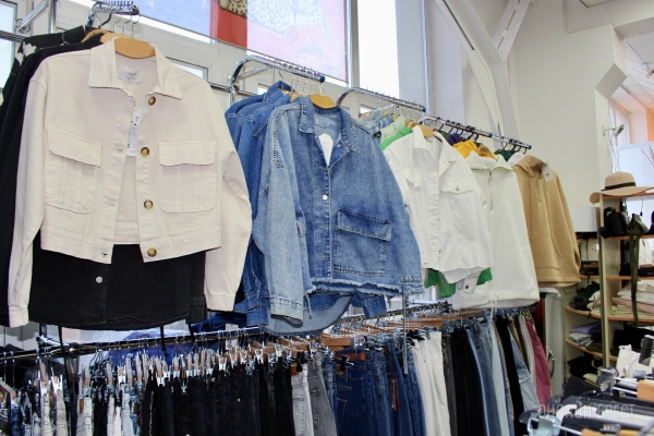 Вот что значит красивый шопинг! Большой фотообзор женской одежды «Mona Collection» в брестском ТЦ «Галерея Гранд» Вот что значит красивый шопинг! Большой фотообзор женской одежды «Mona Collection» в брестском ТЦ «Галерея Гранд»