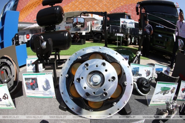 Новые разработки, выгодные контракты и активности. Чем запомнилась выставка "Белагро-2023" Новые разработки, выгодные контракты и активности. Чем запомнилась выставка "Белагро-2023"