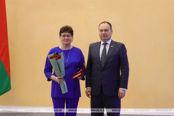 "Это люди исключительного трудолюбия и ответственности". Премьер Беларуси вручил госнаграды "Это люди исключительного трудолюбия и ответственности". Премьер Беларуси вручил госнаграды